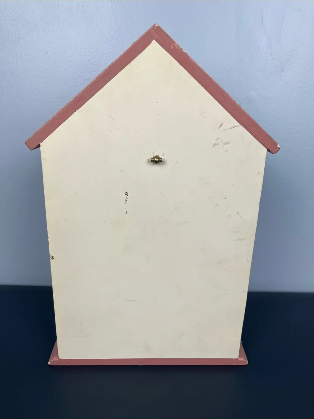 Birdhouse trinket shelf